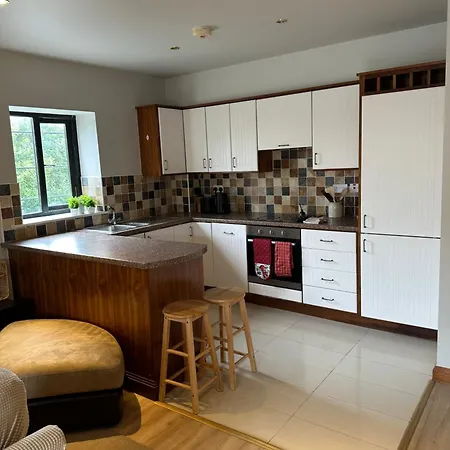 Nem Place, Modern Two-bedroom Close To Centre Apartamento *