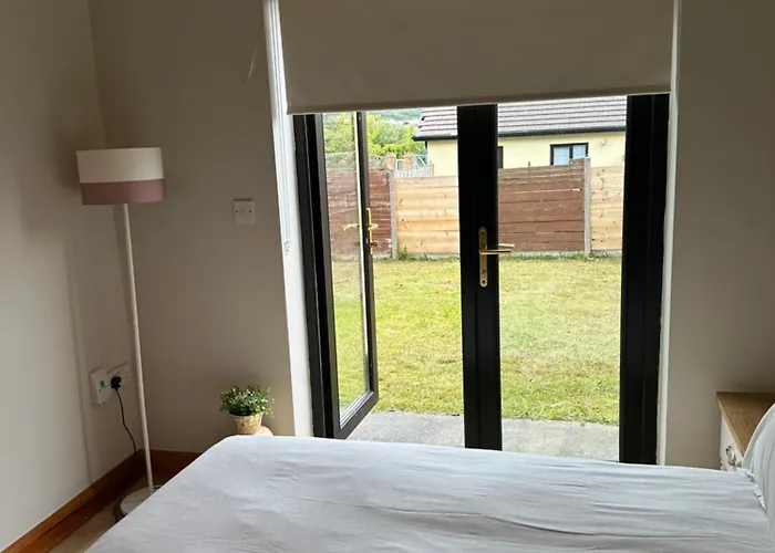 Nem Place, Modern Two-bedroom Close To Centre *