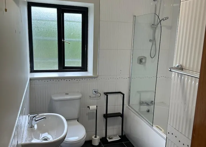 Nem Place, Modern Two-bedroom Close To Centre