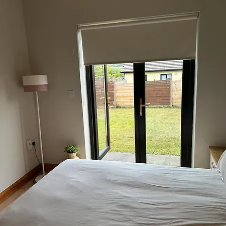 Nem Place, Modern Two-bedroom Close To Centre *